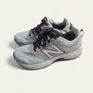 New Balance Women's Athletic Shoes in Gray and Pink NEW with Box